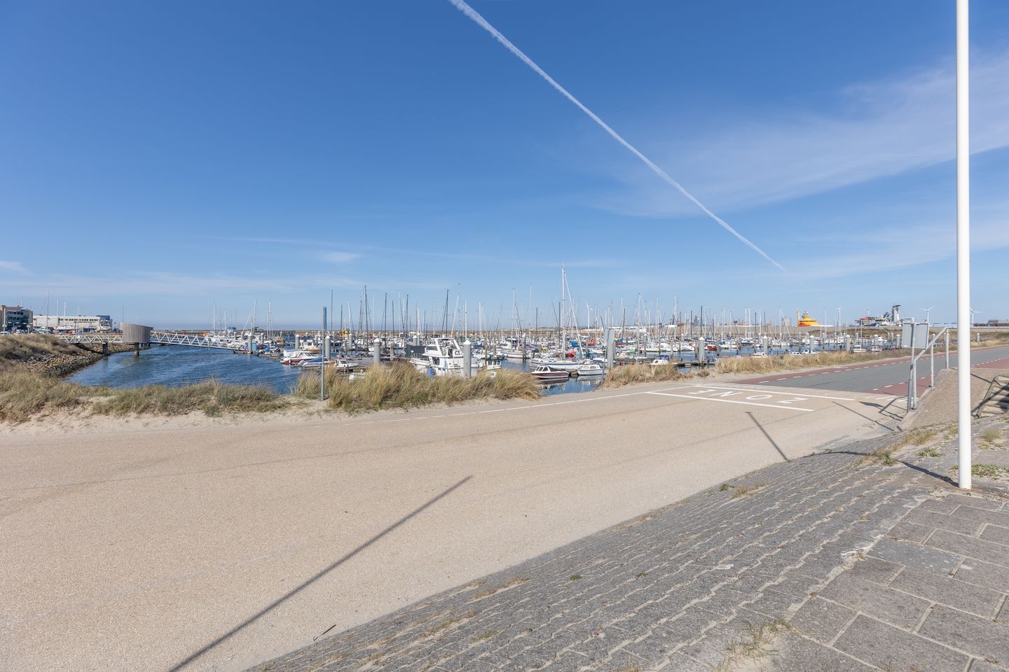 Luxury Beachfront Apartment with Panoramic North Sea Views in Seaport Beach Resort — 65