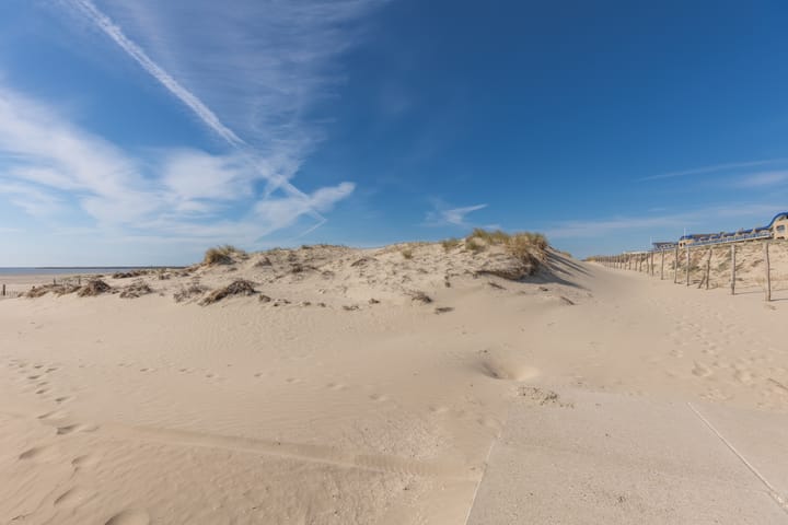 Luxury Beachfront Apartment with Panoramic North Sea Views in Seaport Beach Resort — 67