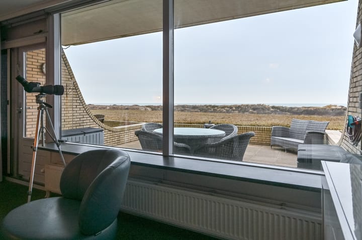 Luxury Beachfront Apartment with Panoramic North Sea Views in Seaport Beach Resort — 33