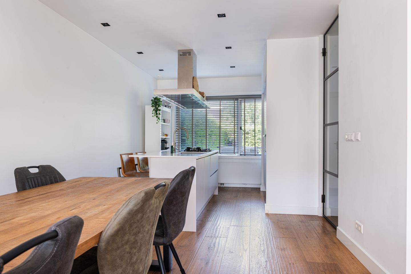 Photo 19 of Veldlaan 9