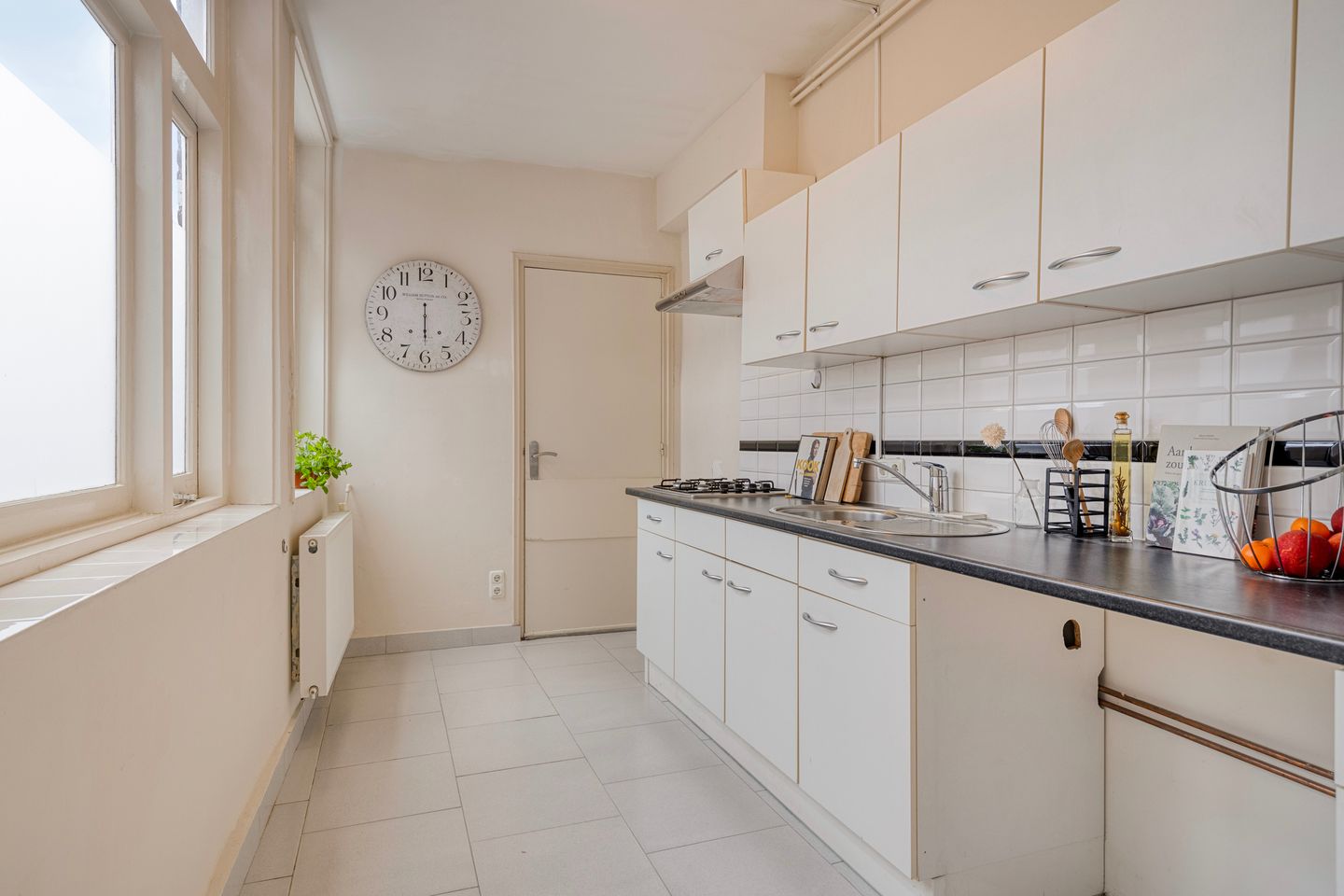 Photo 14 of Laagstraat 373