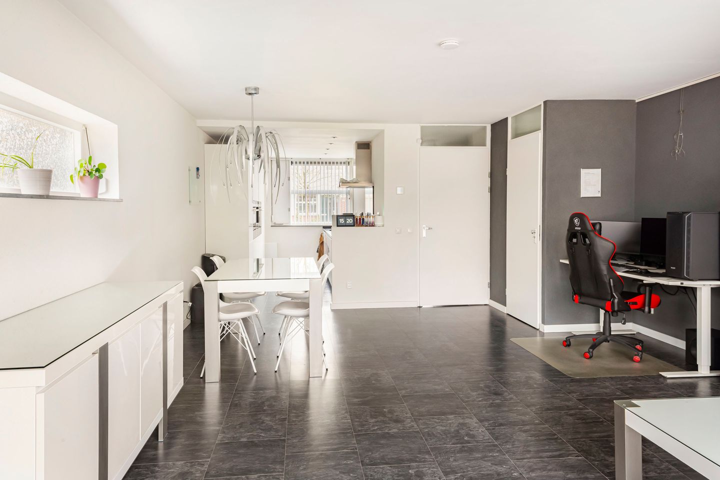 Foto 5 van Annie M.G. Schmidthof 15