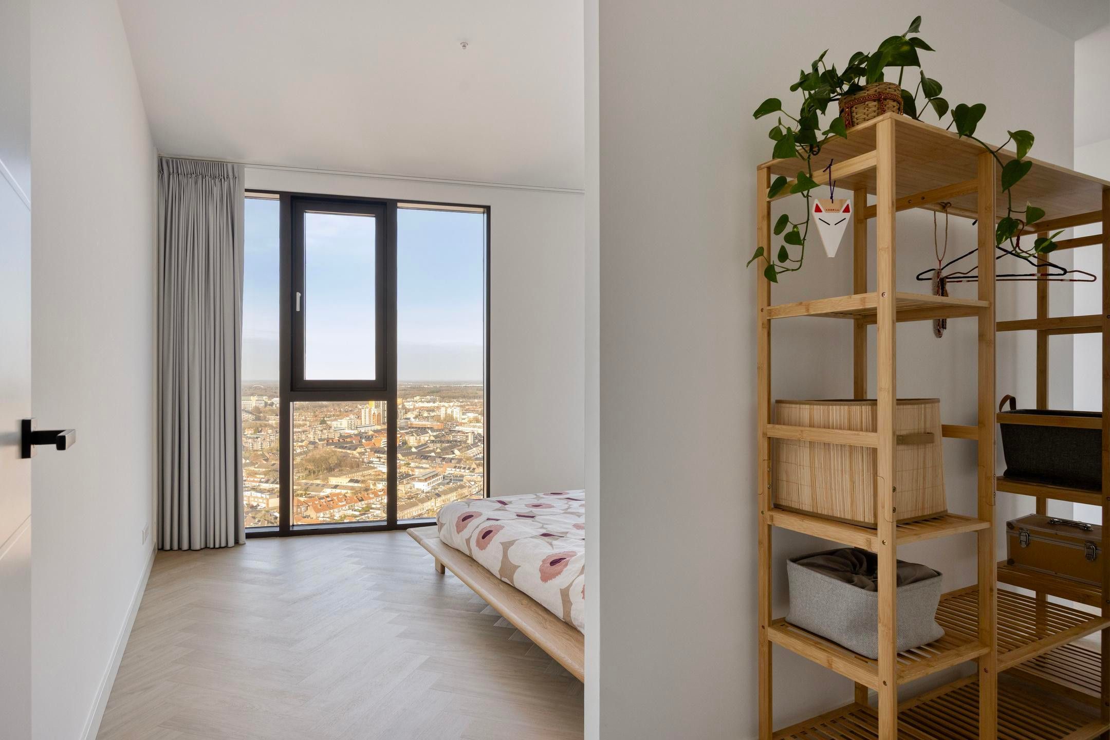 Foto 42 van Vincent van den Heuvellaan 419