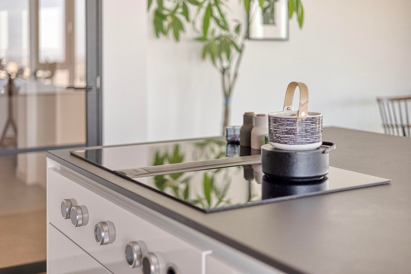 Foto 34 van Vincent van den Heuvellaan 419