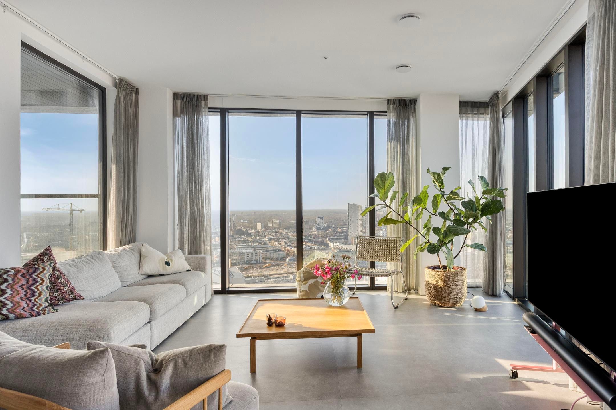 Foto 15 van Vincent van den Heuvellaan 419