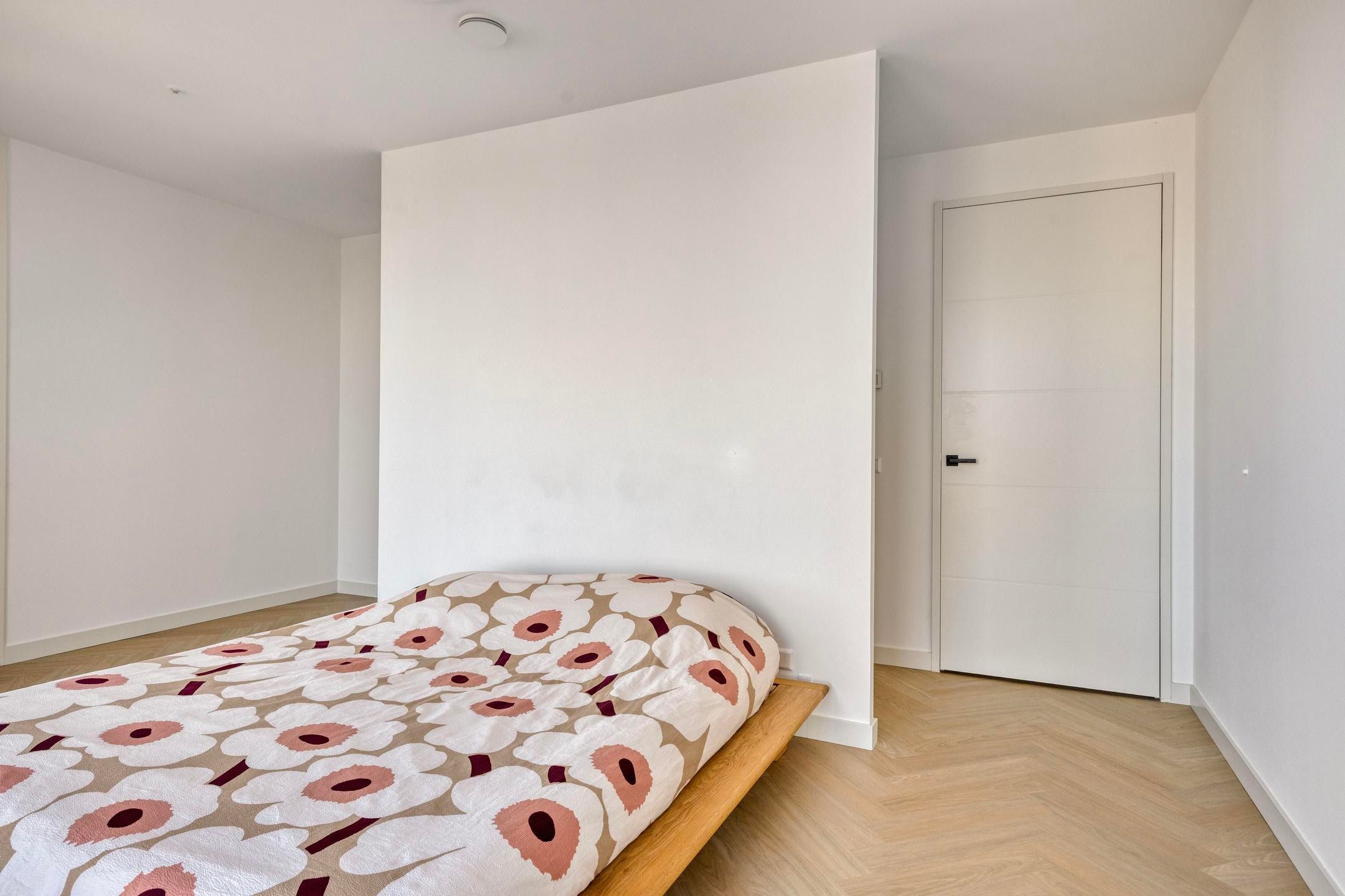 Foto 45 van Vincent van den Heuvellaan 419