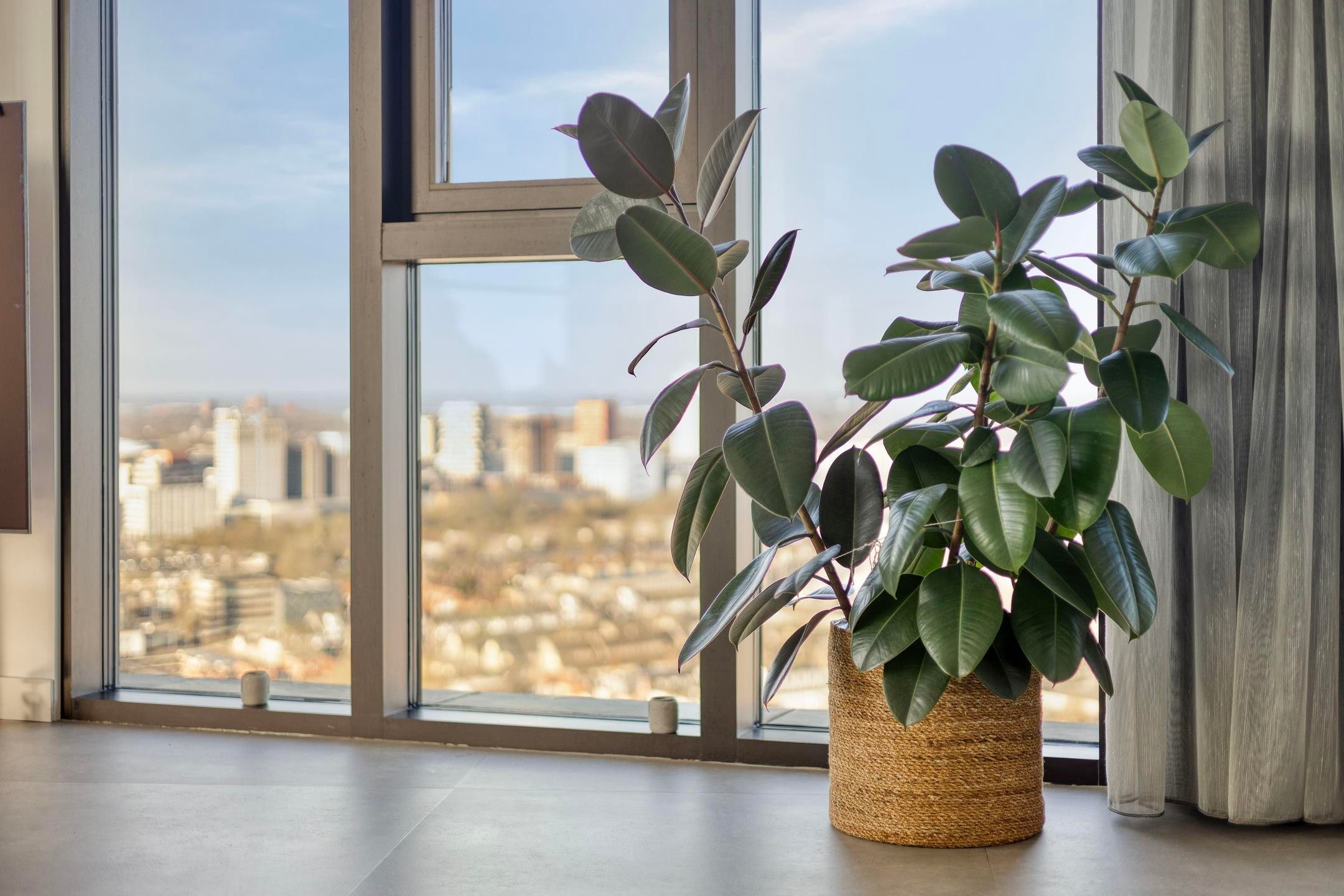 Foto 24 van Vincent van den Heuvellaan 419