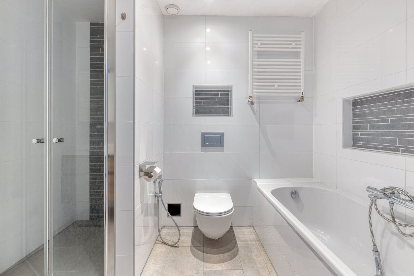 Foto 14 van Johann Straussstraat 19