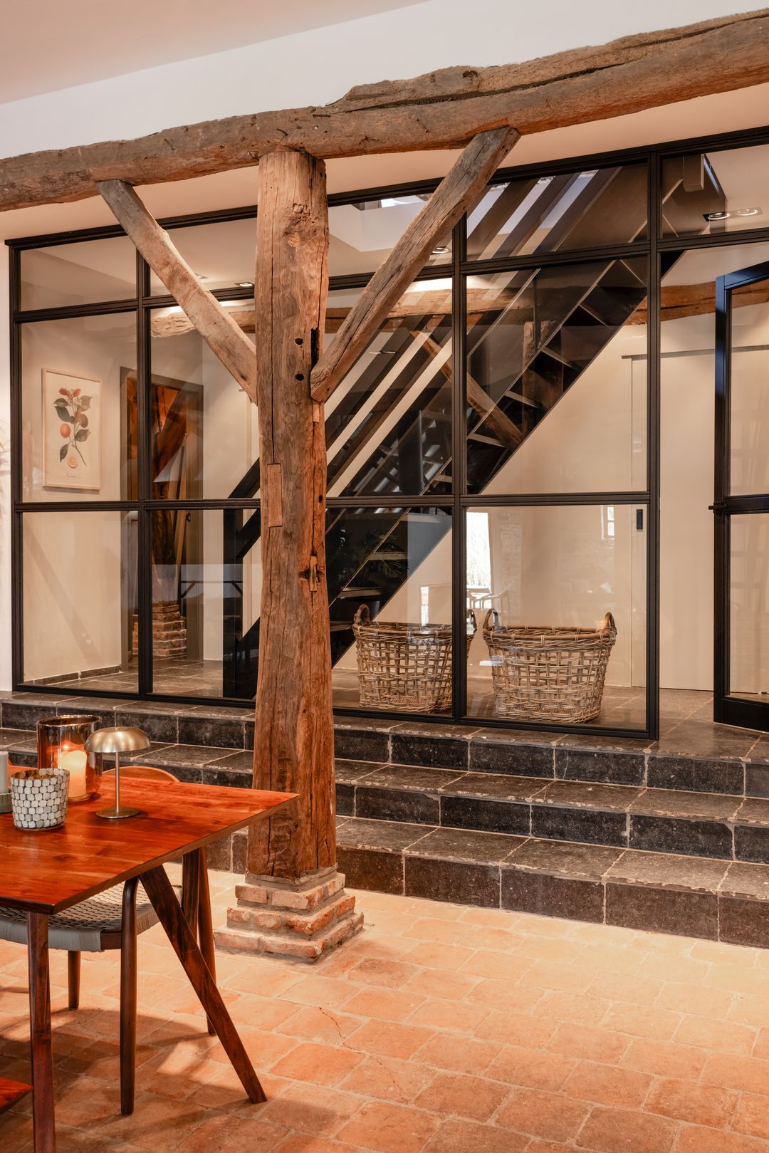 Historic Thatched Farmstead with Guest Suites and 1.6 Hectares of Land — 31