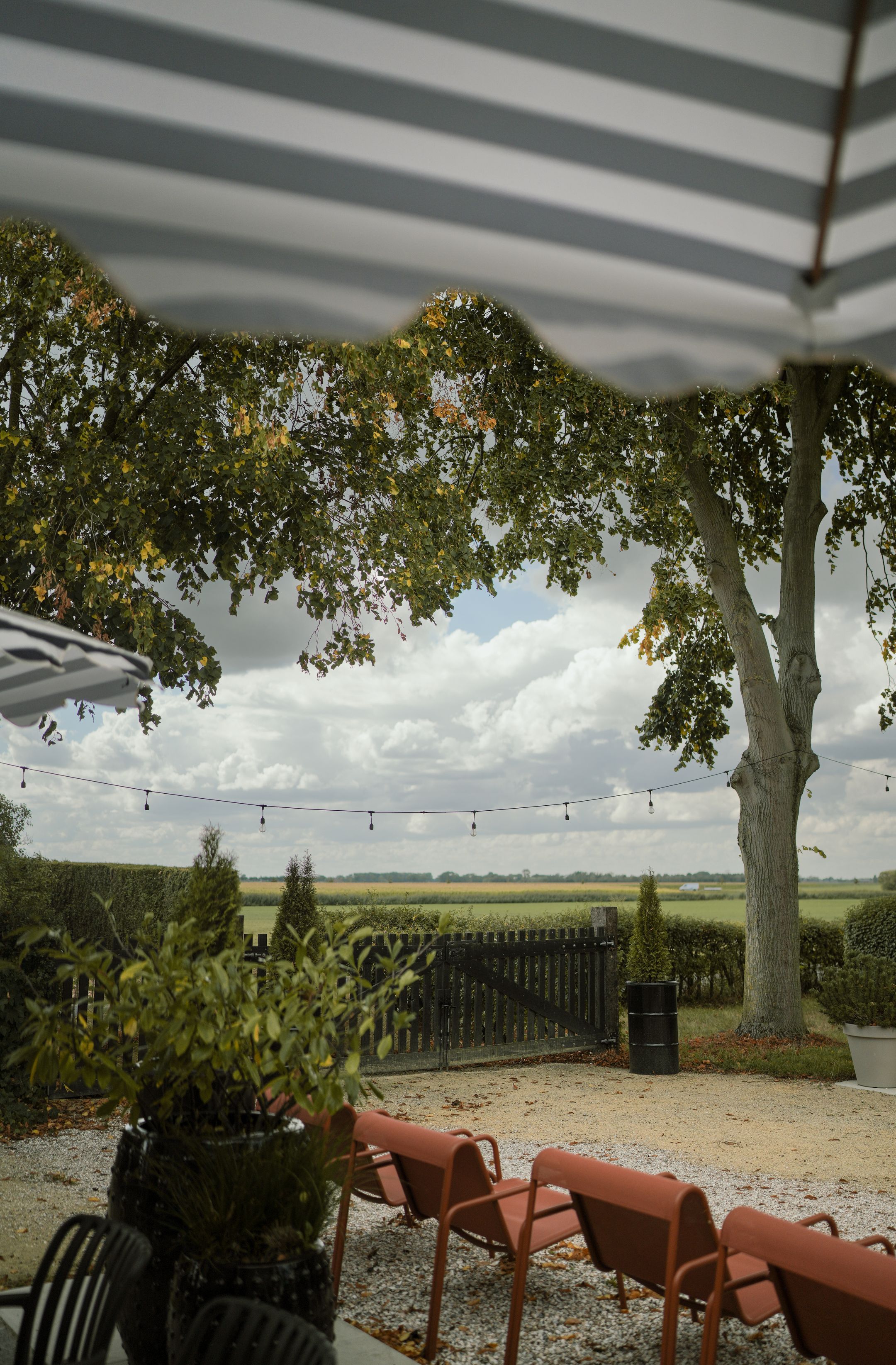 Historic Thatched Farmstead with Guest Suites and 1.6 Hectares of Land — 45