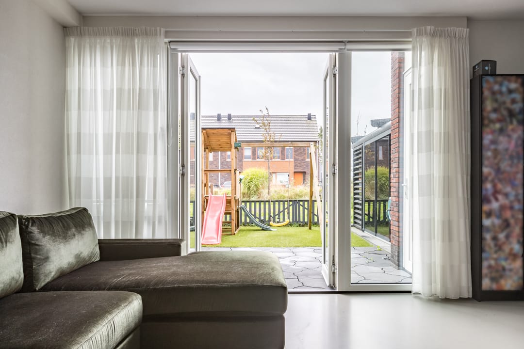 Foto 8 van Purperreiger 37