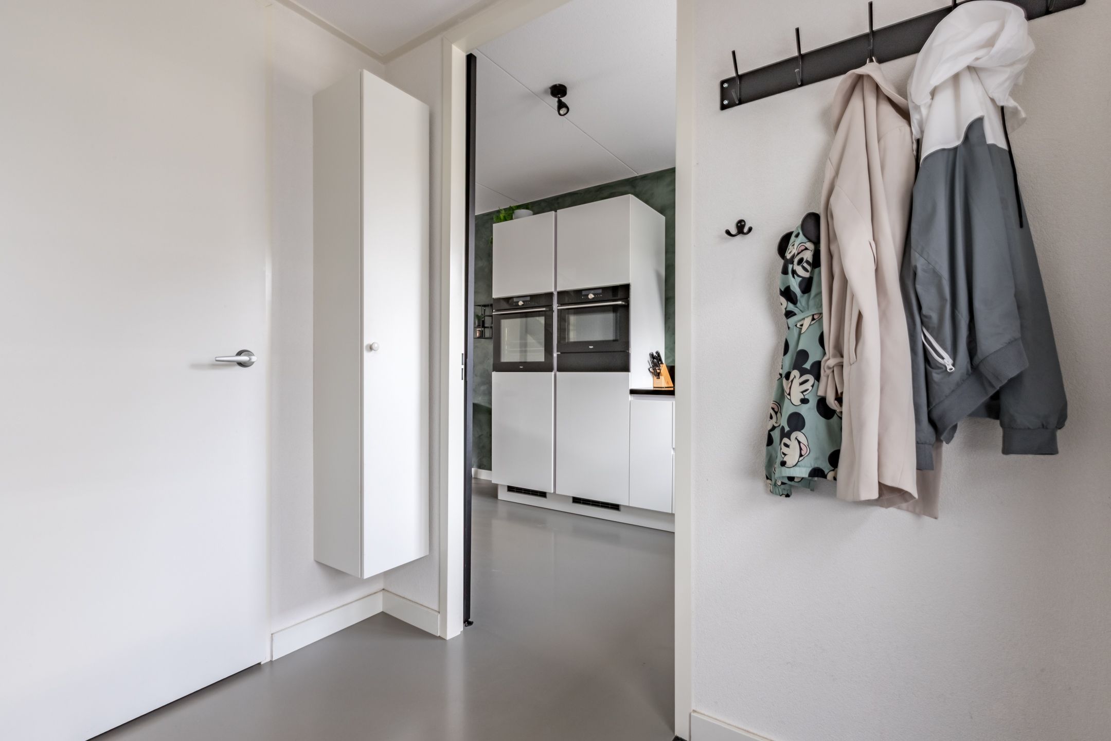 Foto 15 van Purperreiger 37