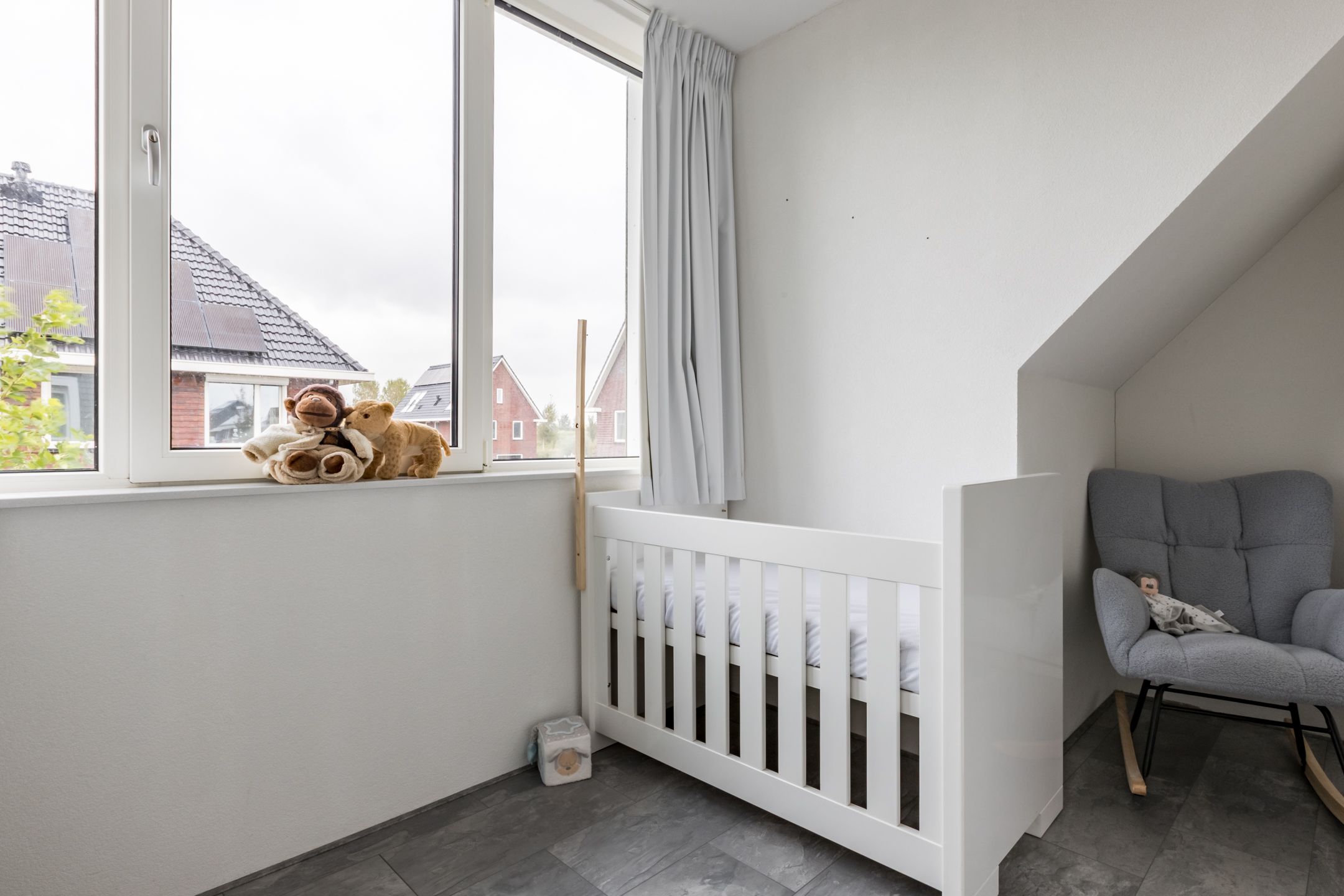 Foto 21 van Purperreiger 37