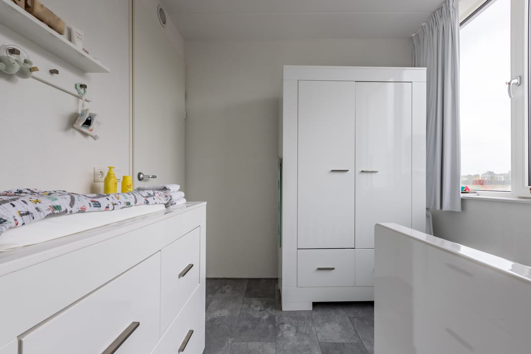 Foto 23 van Purperreiger 37