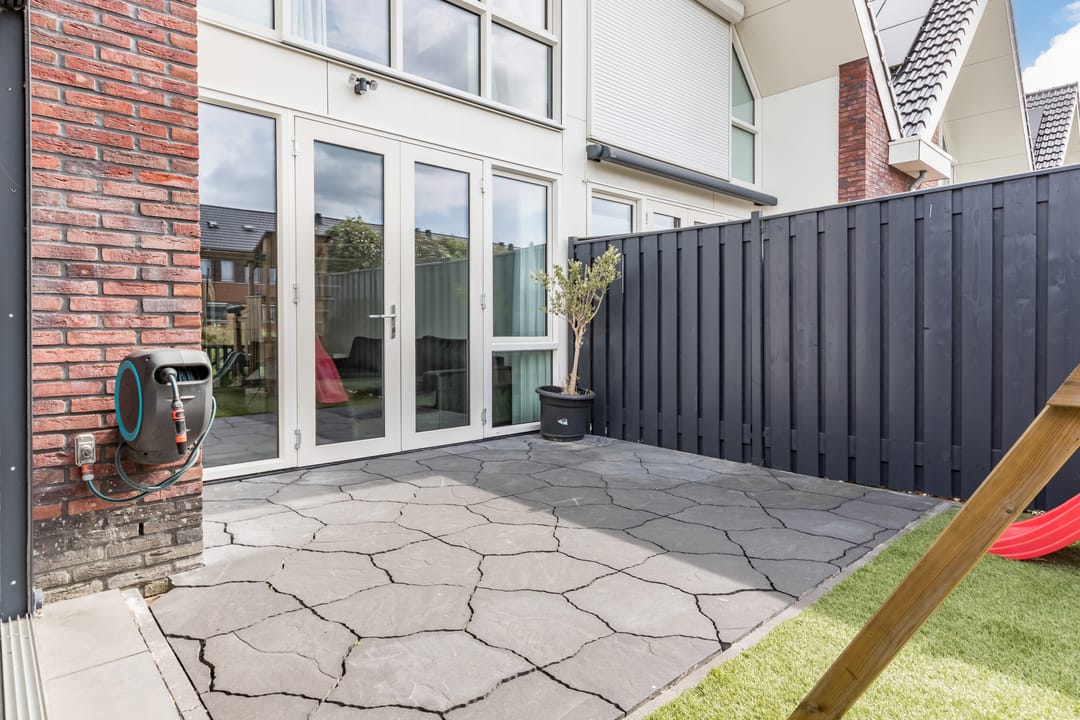 Foto 32 van Purperreiger 37