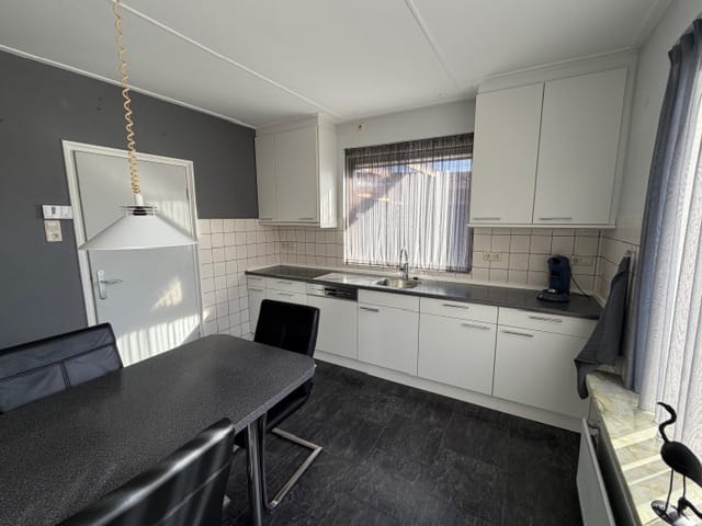 Foto 10 van Huningaweg 44-A