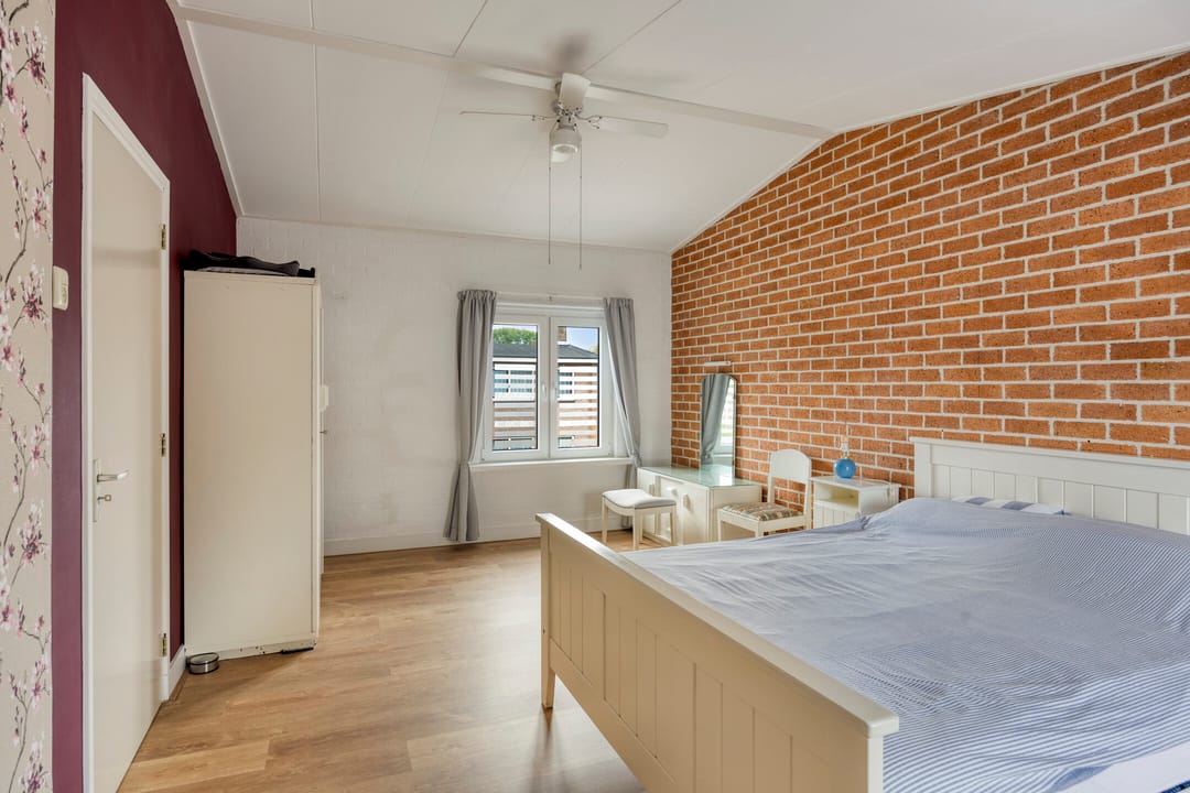 Photo 22 of Reinout van Valkenburgstraat 13