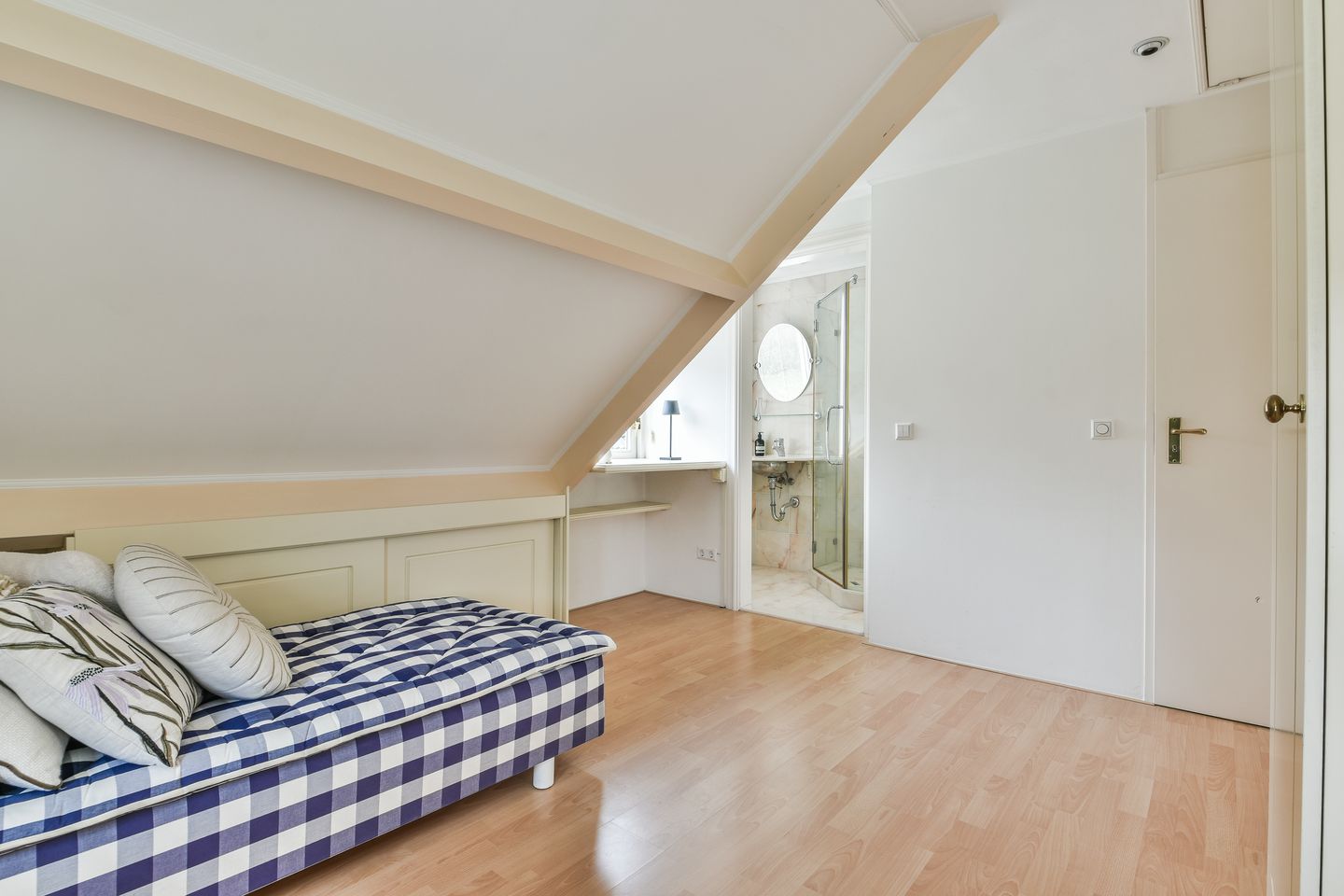 Photo 20 of Boomgat 10