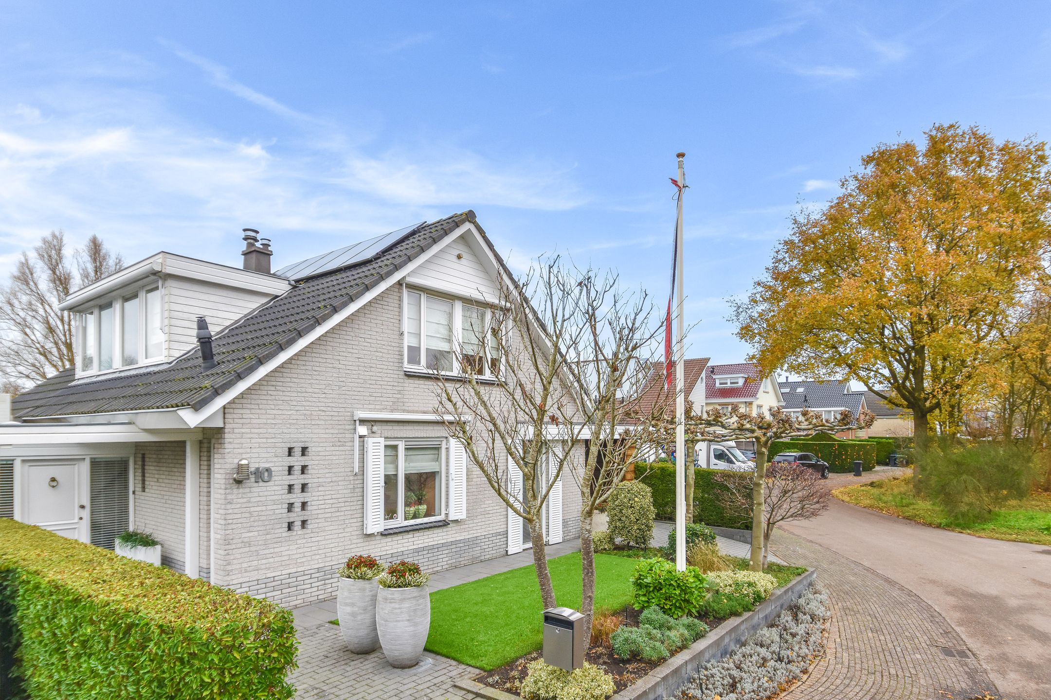 Photo 33 of Boomgat 10