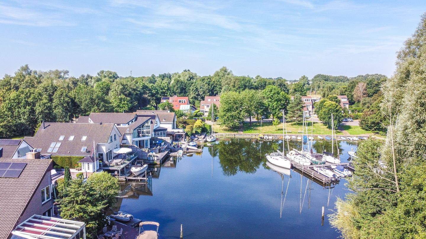 Photo 35 of Boomgat 10