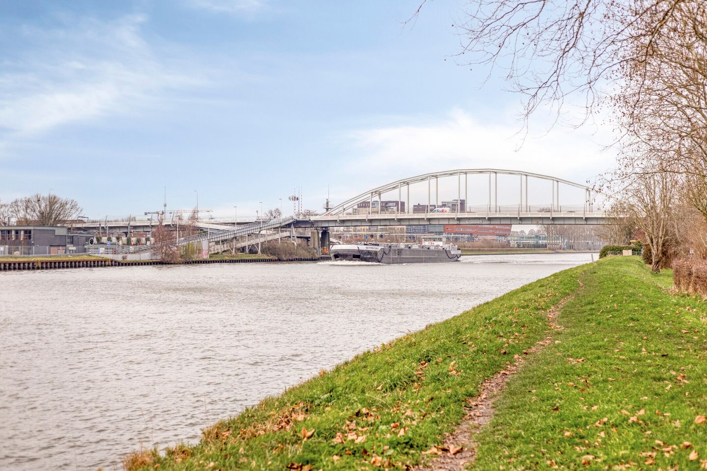 Photo 34 of Kanaalstraat 15