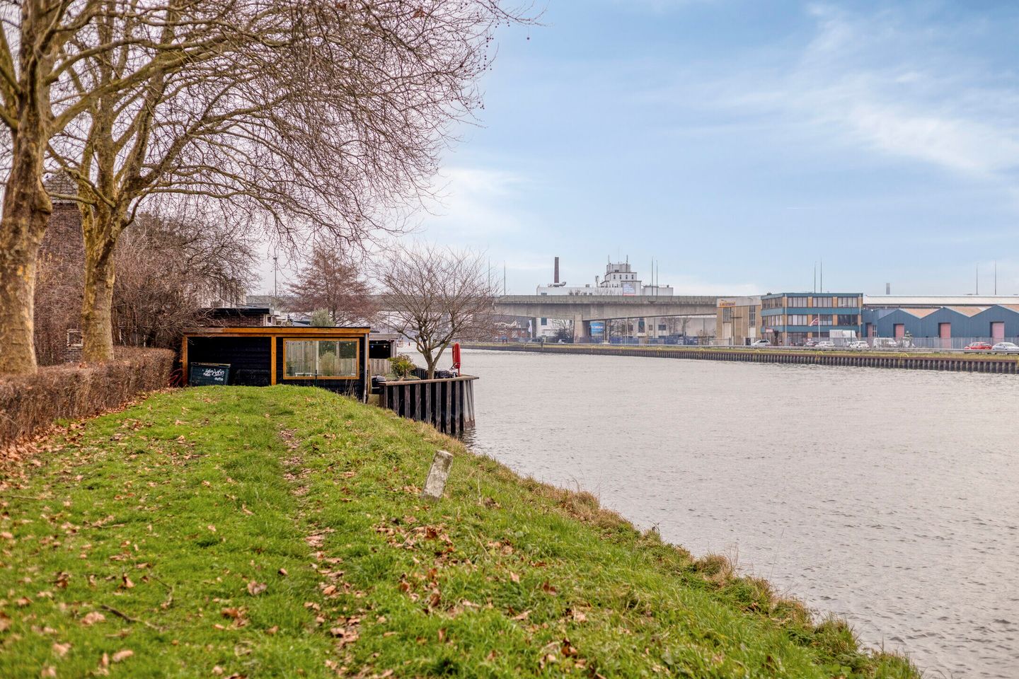 Photo 35 of Kanaalstraat 15