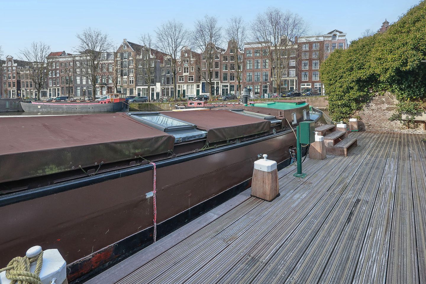 Photo 20 of Binnenkant 1-B