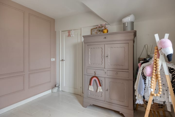 Charming Monumental Detached House with Spacious Outdoor Storage — 59