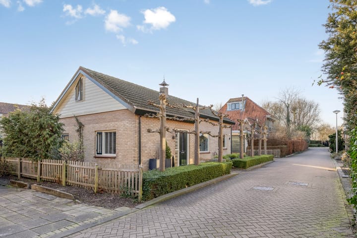 Foto 2 van Rozenlaan 2