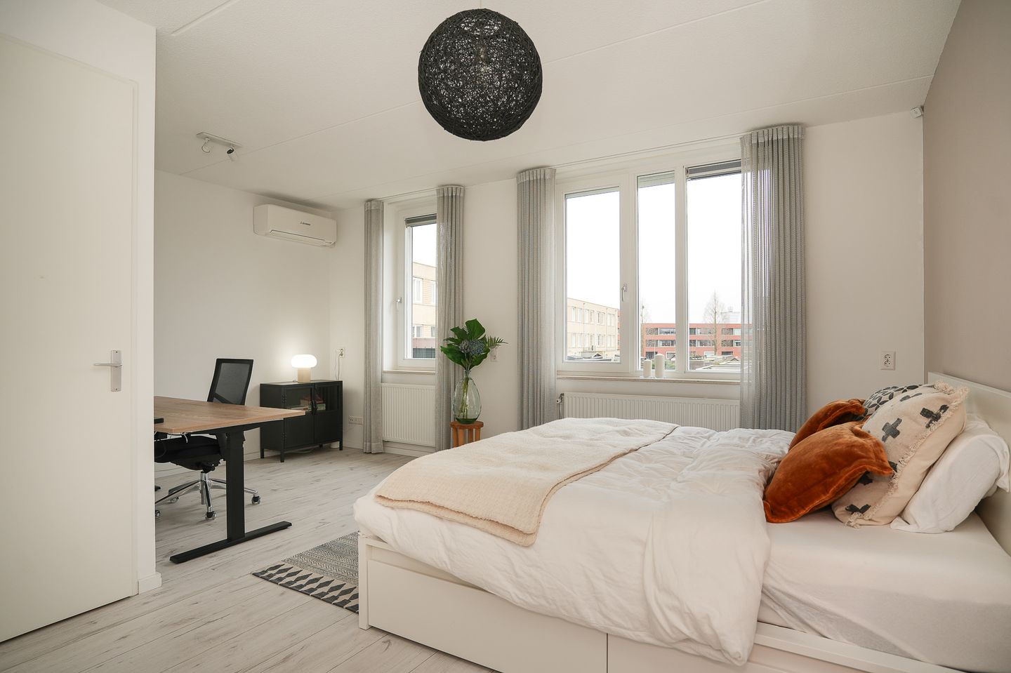 Photo 19 of Fiep Westendorplaan 218