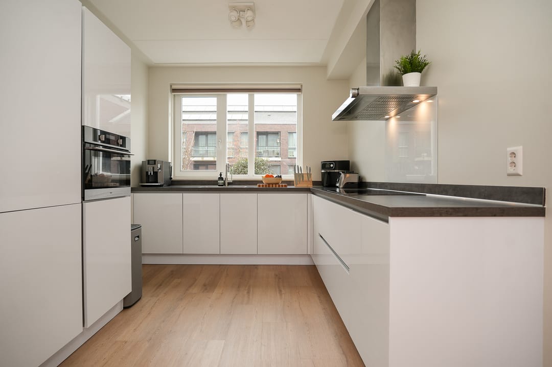 Photo 13 of Fiep Westendorplaan 218