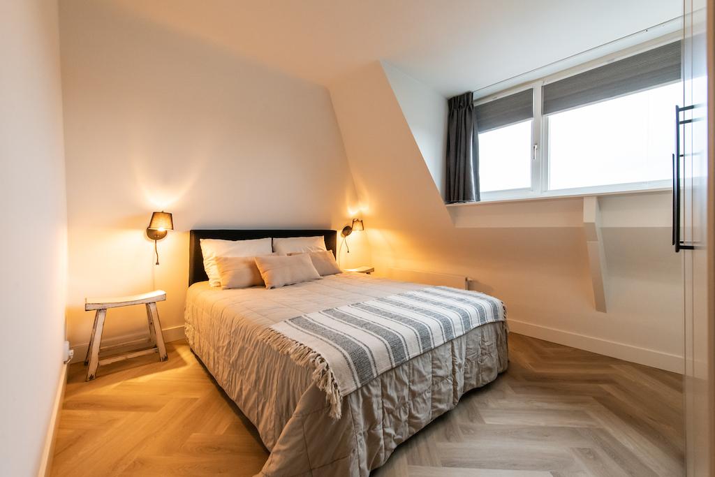 Photo 12 of Landstraat 52-B2