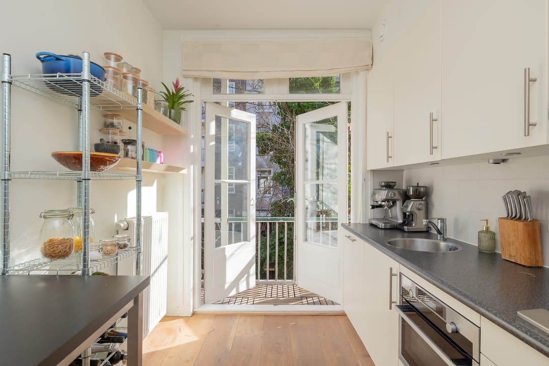 Foto 8 van Brederodestraat 99-1