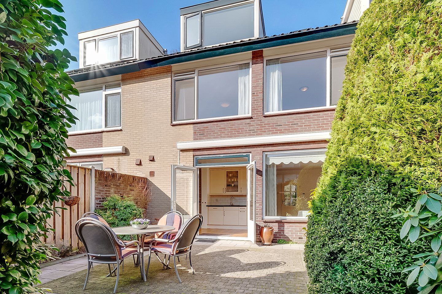 Photo 25 of Gerrit van der Veenstraat 105