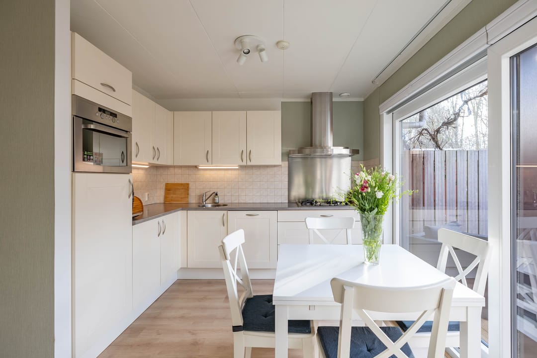 Well-maintained energy-efficient family home with sunny south-facing garden in Beijum-Oost — 41