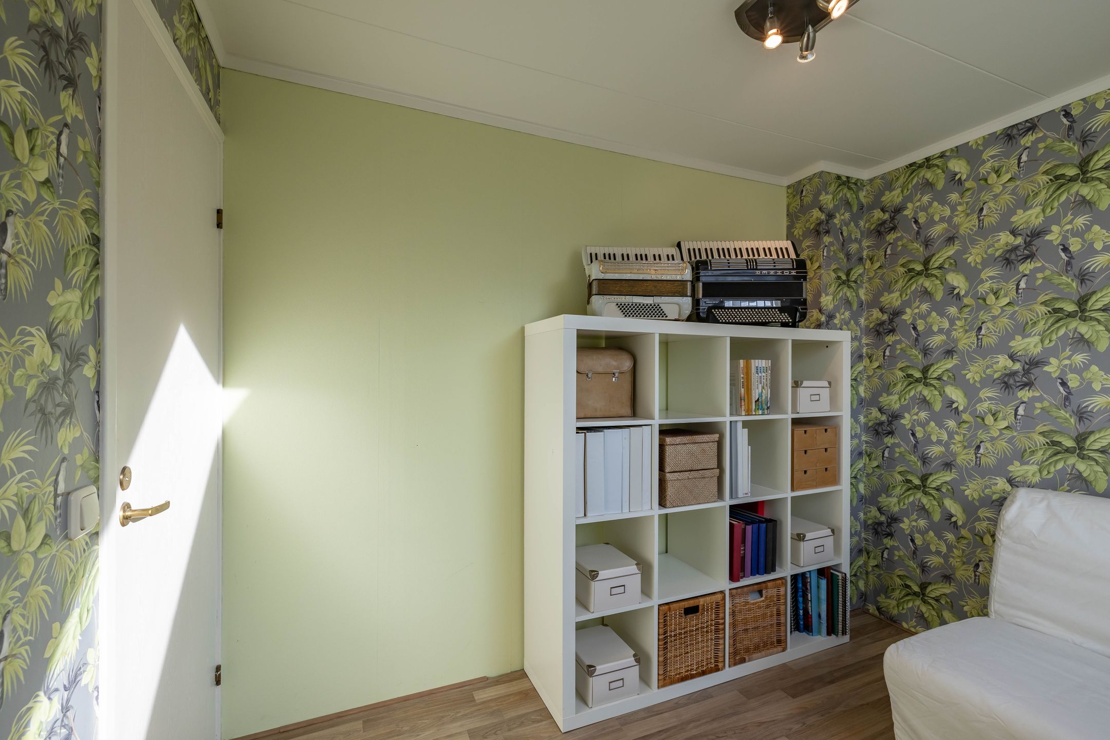 Well-maintained energy-efficient family home with sunny south-facing garden in Beijum-Oost — 81