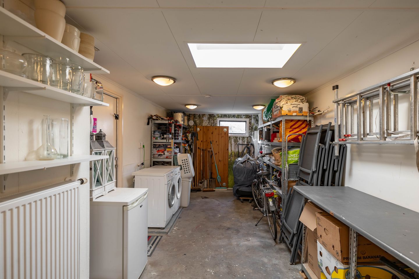 Well-maintained energy-efficient family home with sunny south-facing garden in Beijum-Oost — 97