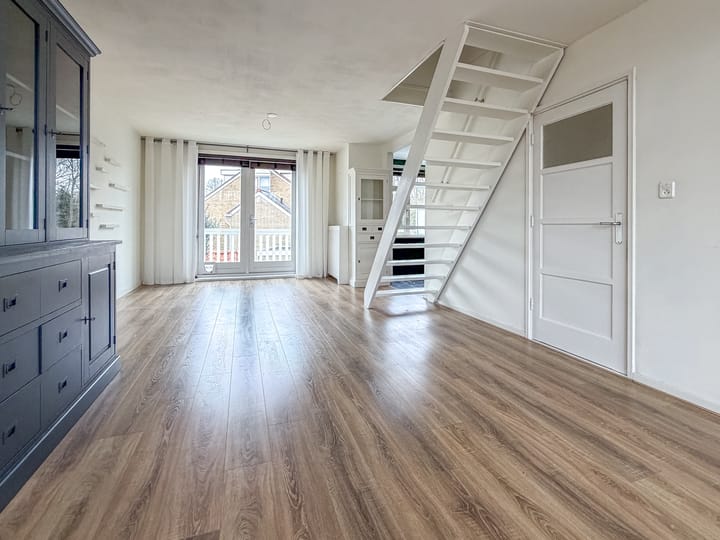 Photo 2 of Biallosterskilaan 32-BOV