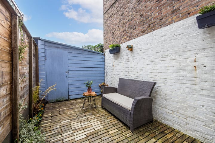 Photo 4 of Roerdompstraat 2