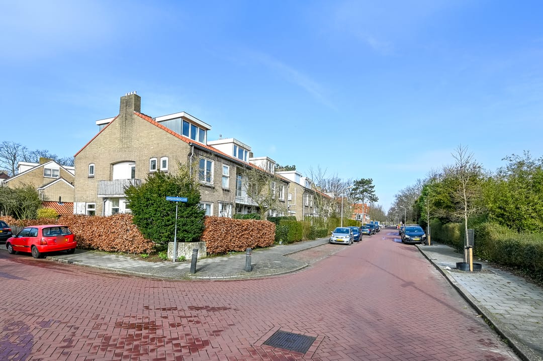 Photo 32 of Biallosterskilaan 32-BOV