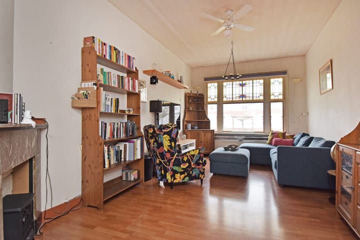 Foto 5 van Aarnout Drostlaan 45