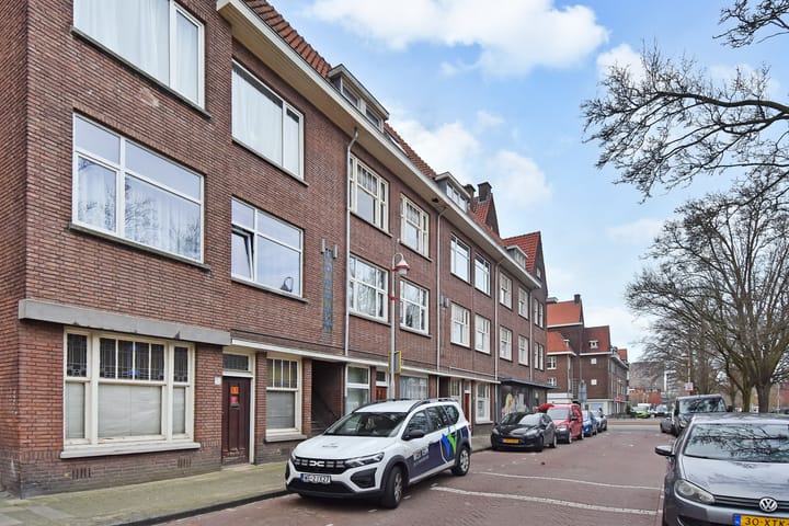 Foto 36 van Aarnout Drostlaan 45