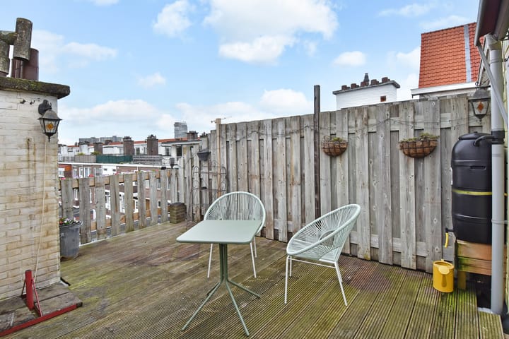 Foto 30 van Aarnout Drostlaan 45