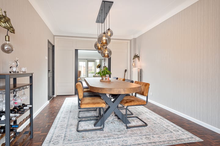 Foto 2 van Emmausstraat 5