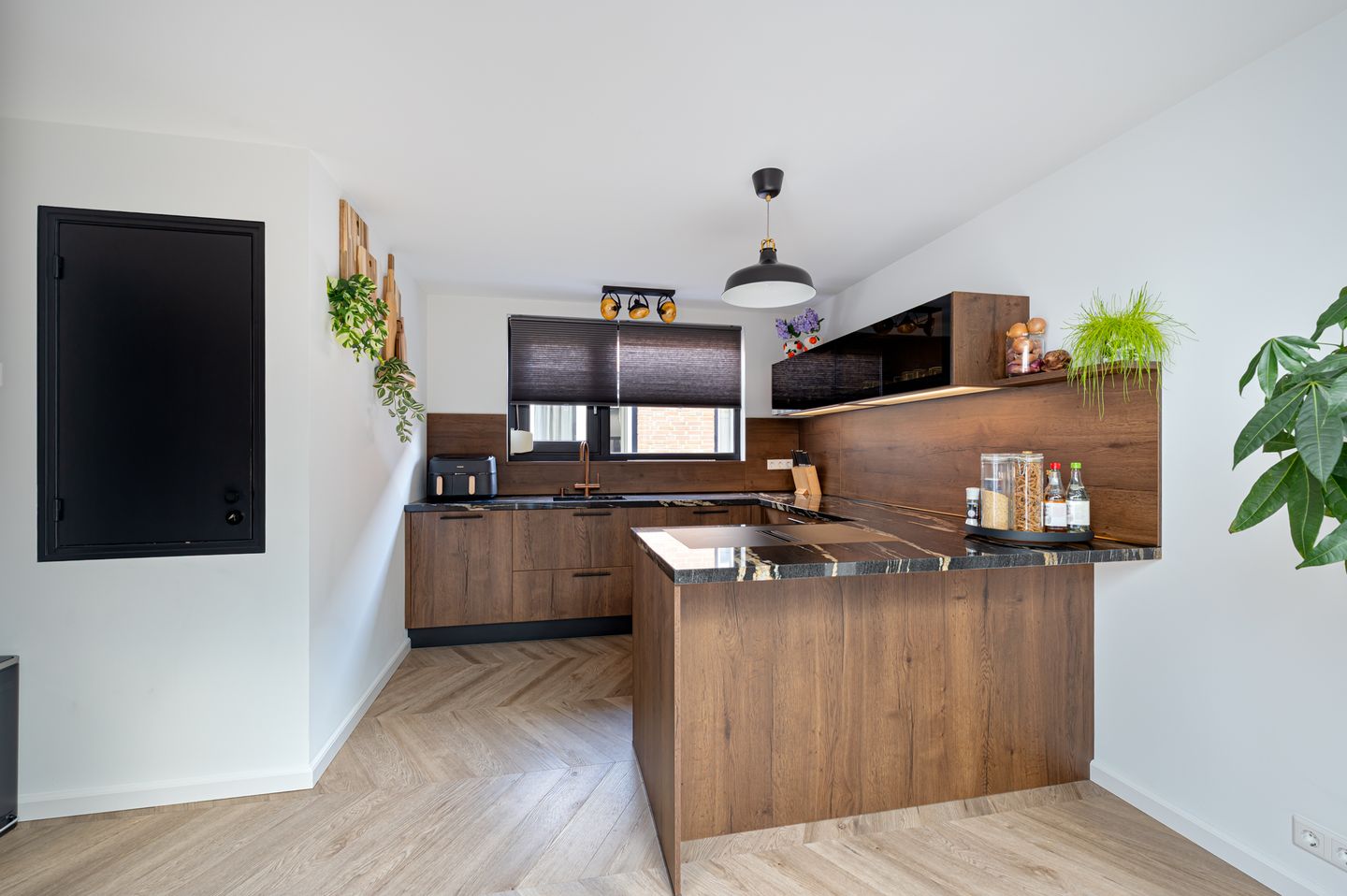 Foto 4 van Emmausstraat 5