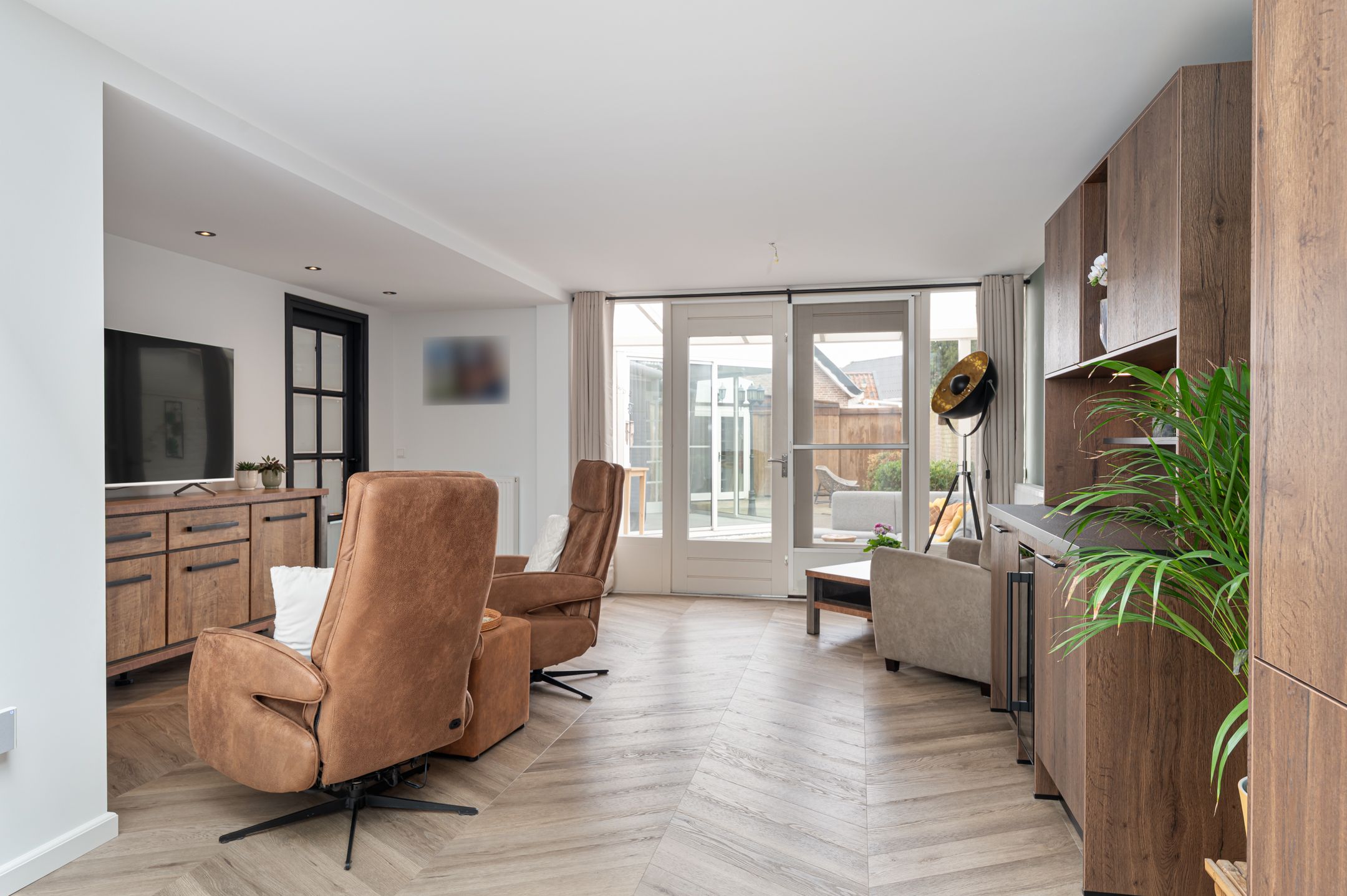 Foto 15 van Emmausstraat 5