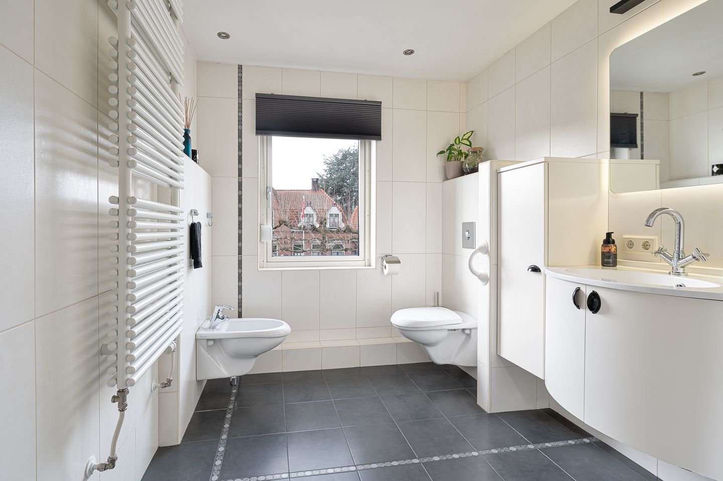 Foto 34 van Emmausstraat 5