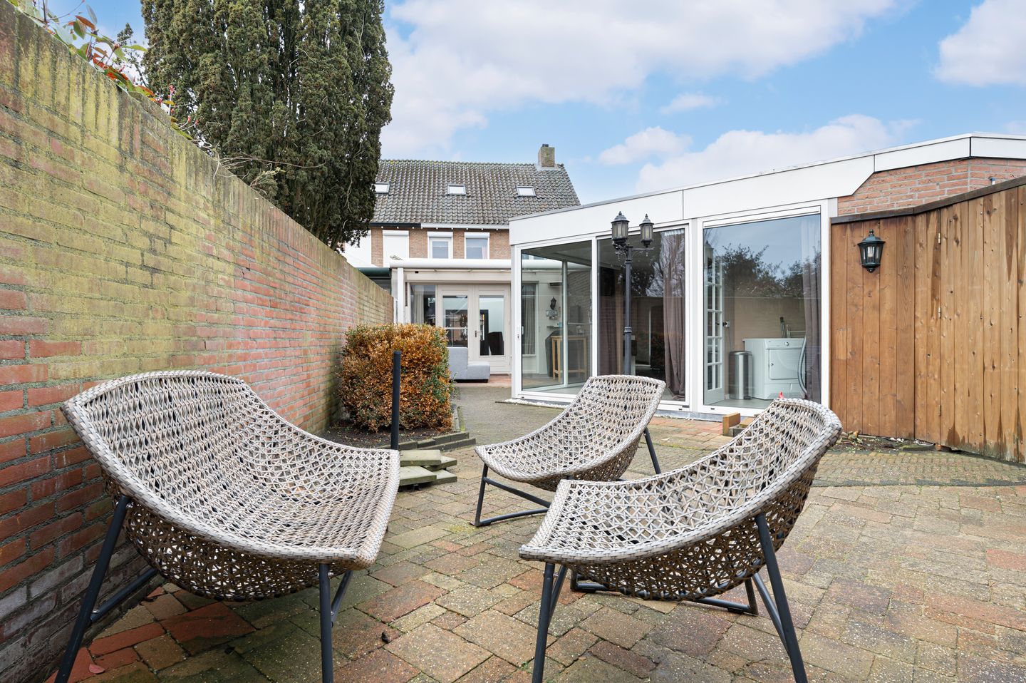 Foto 49 van Emmausstraat 5