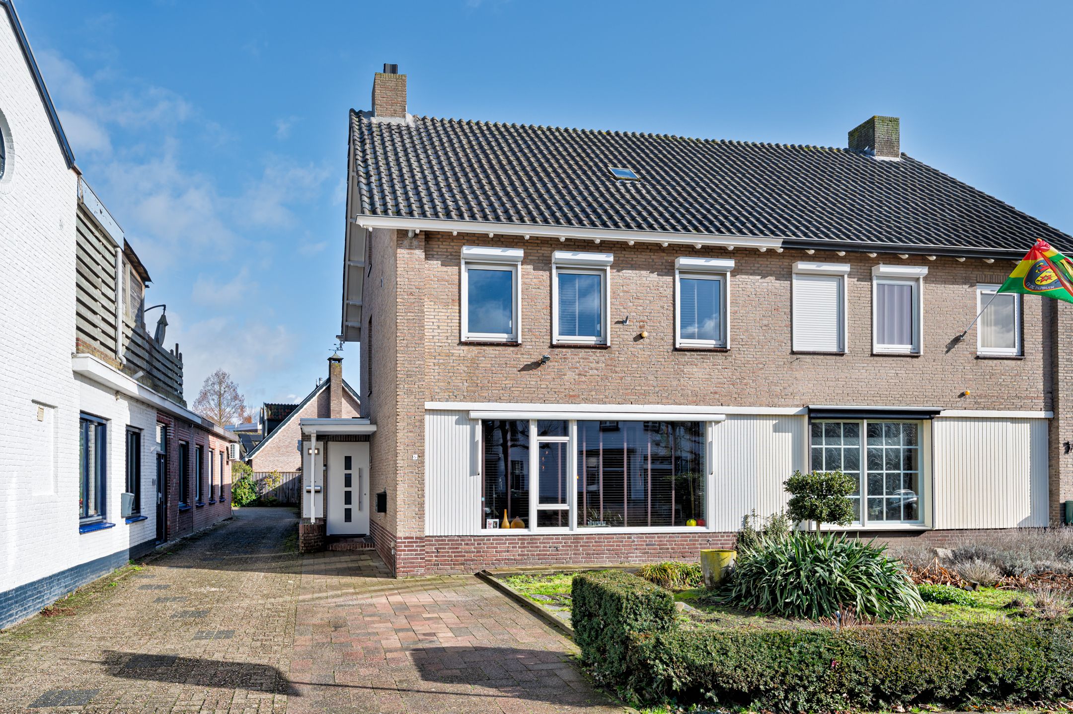 Foto 51 van Emmausstraat 5