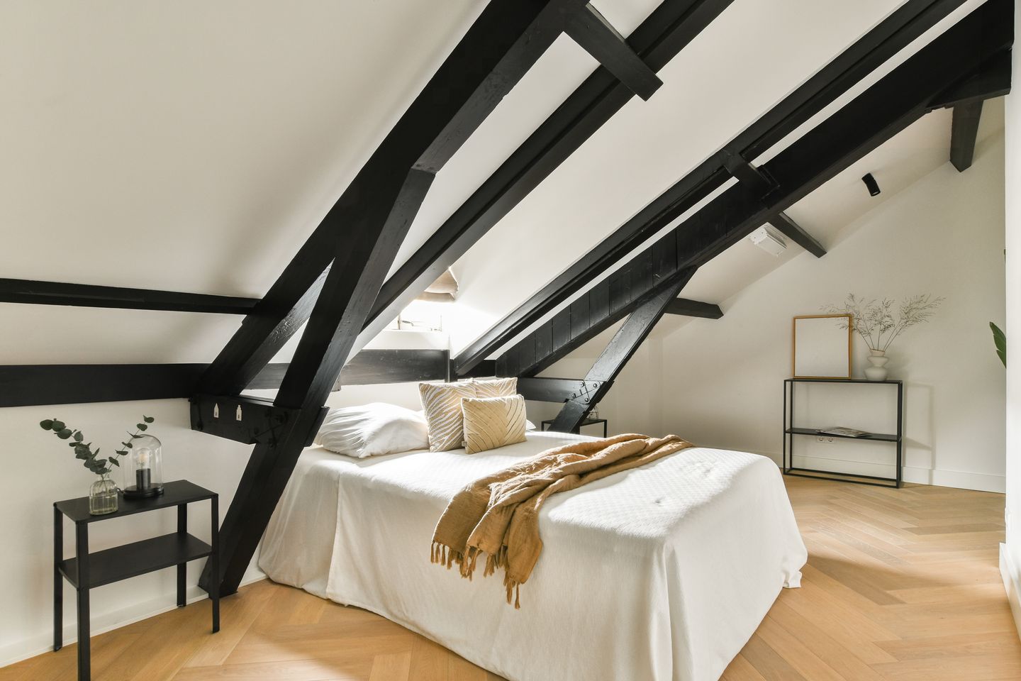 Photo 10 of Czaar Peterstraat 23-E